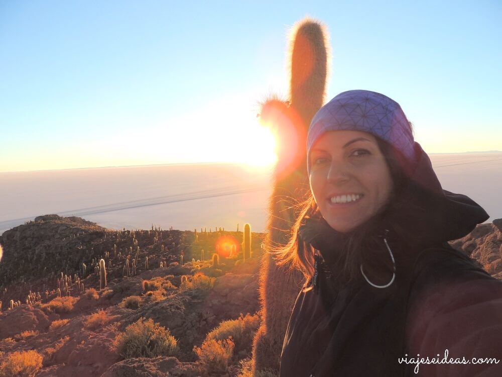 Amanecer tour por el Salar de Uyuni