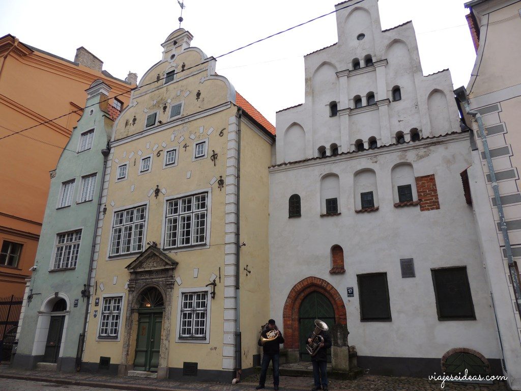 Riga - Tres Hermanos
