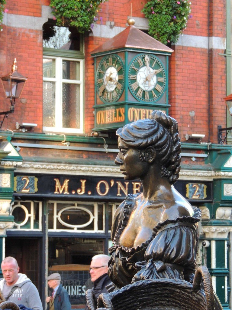 Molly Malone y pub ONeill's