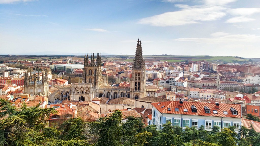 Vista panorámica de Burgos desde el mirador del castillo