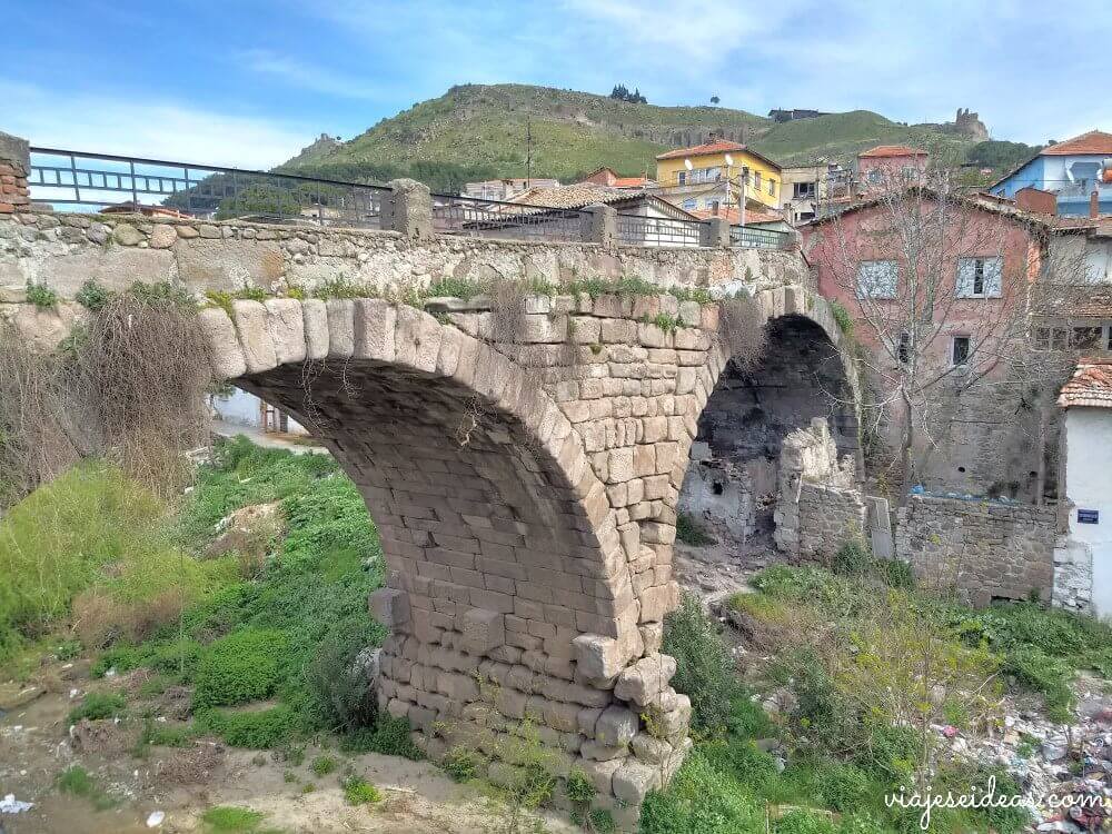 Bergama, puente Tabak
