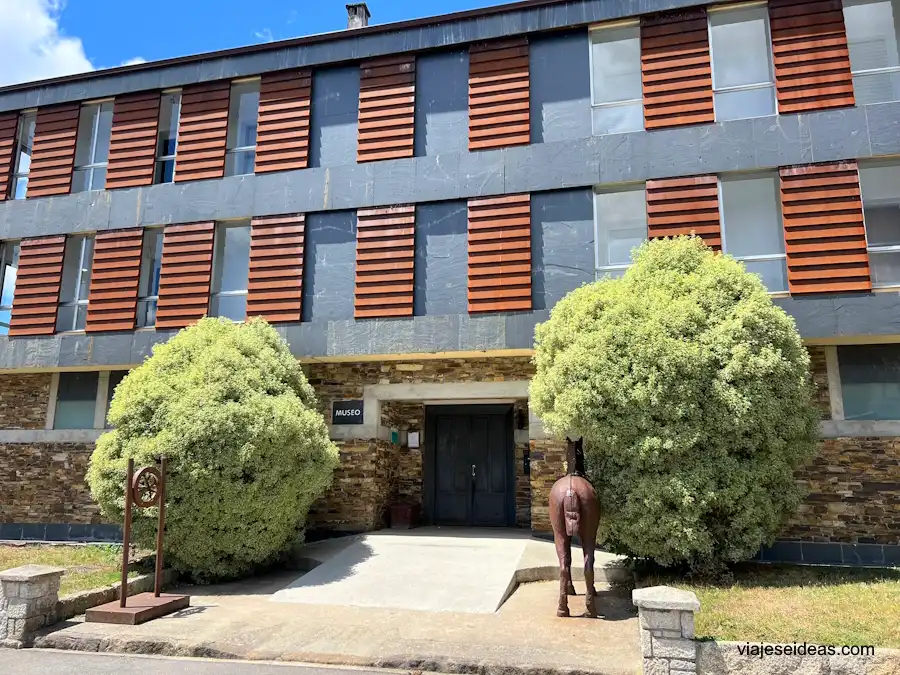 Fachada del museo