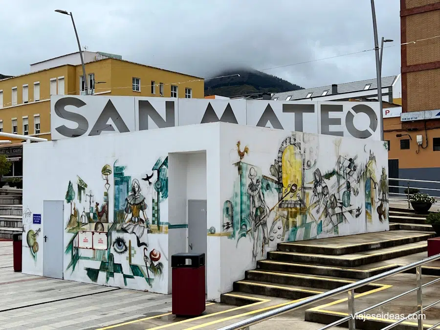 Mural y letras de San Mateo