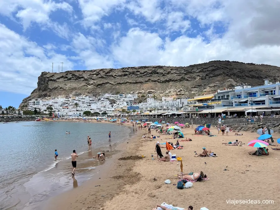 Vista de la playa desde un lateral