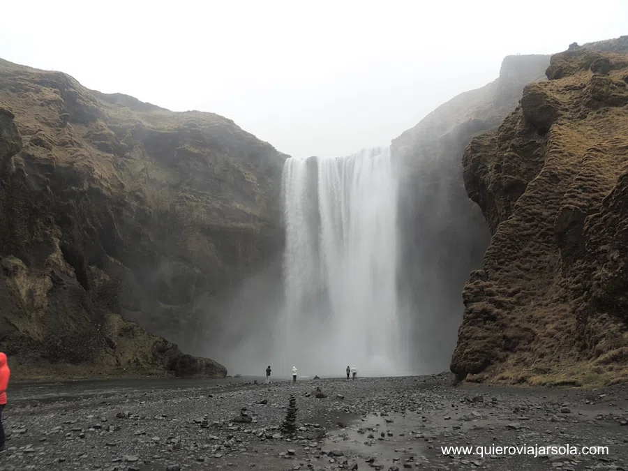 Caída de agua de la cascada