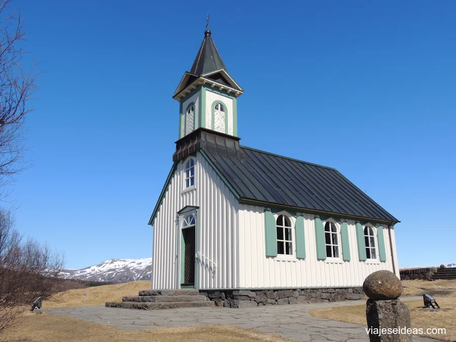 Exterior de la iglesia