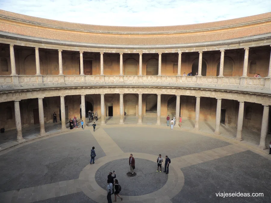 El edificio circular de Carlos V