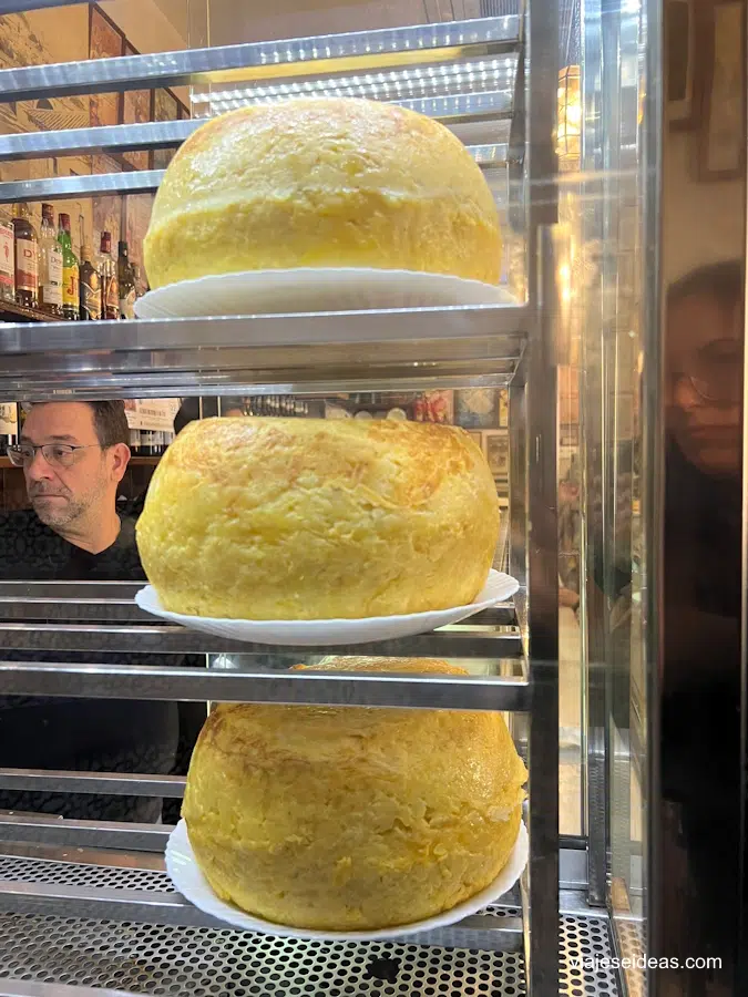 Las tortillas gigantes del bar