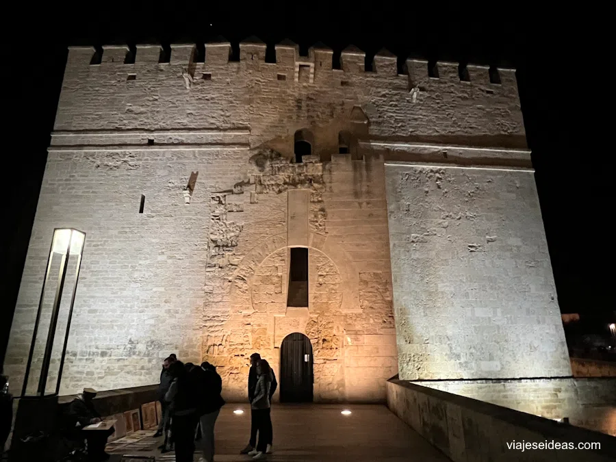 Fachada de la torre