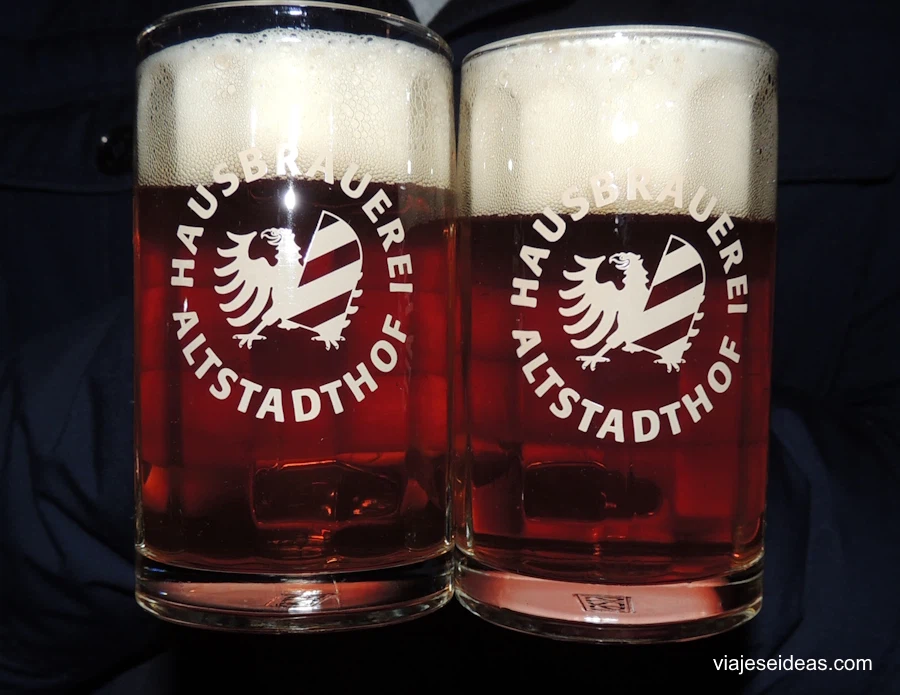 Cervezas rojas de Altstadthof 