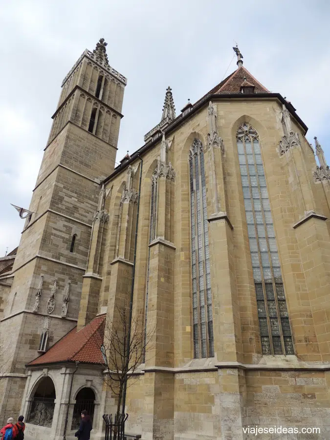 Exterior de la iglesia