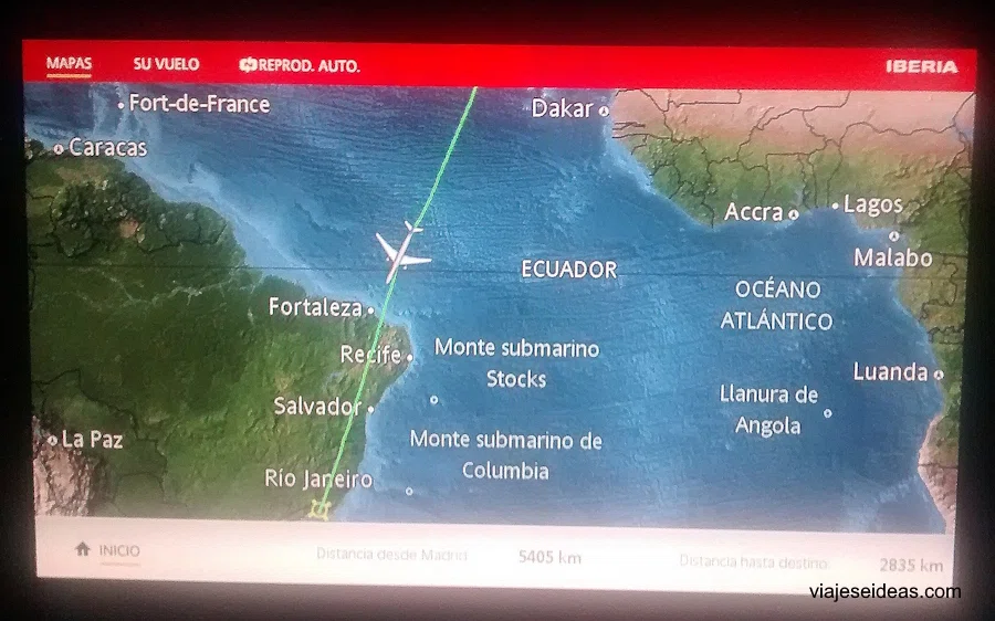 Mapa del avión que muestra el trayecto hacia Río de Janeiro